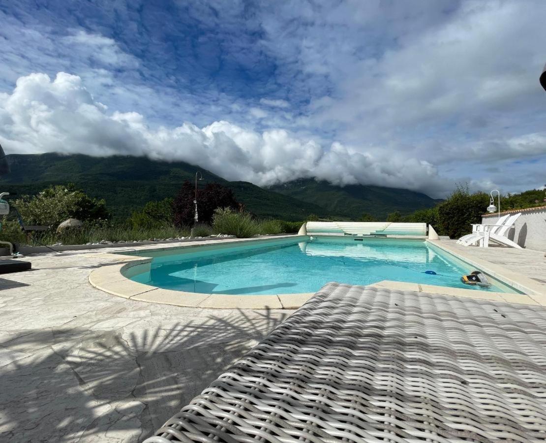 Bed and Breakfast Mas Tulipe De Soie Bevons Exterior foto