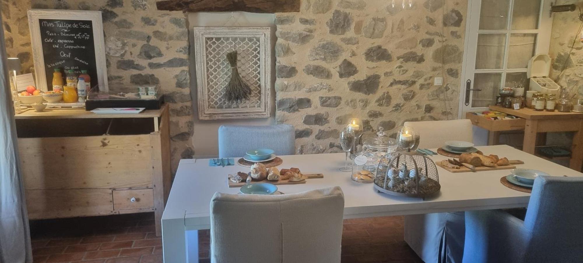 Bed and Breakfast Mas Tulipe De Soie Bevons Exterior foto